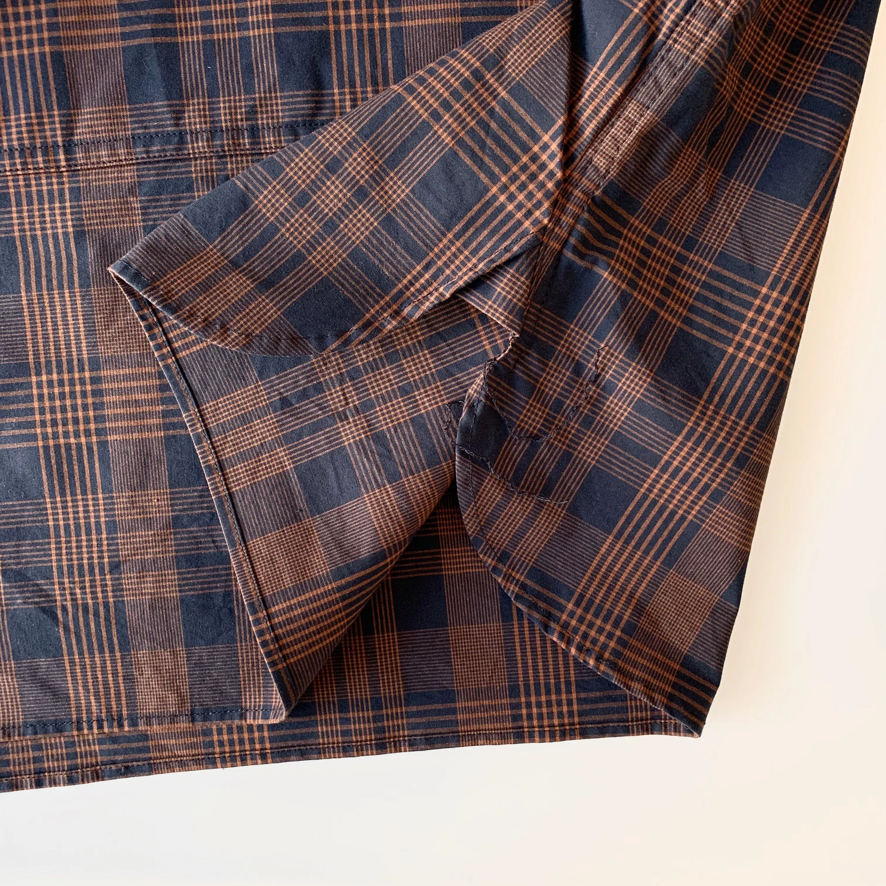 Jackson High Density Cotton Anorak Shirt in Navy x Brown