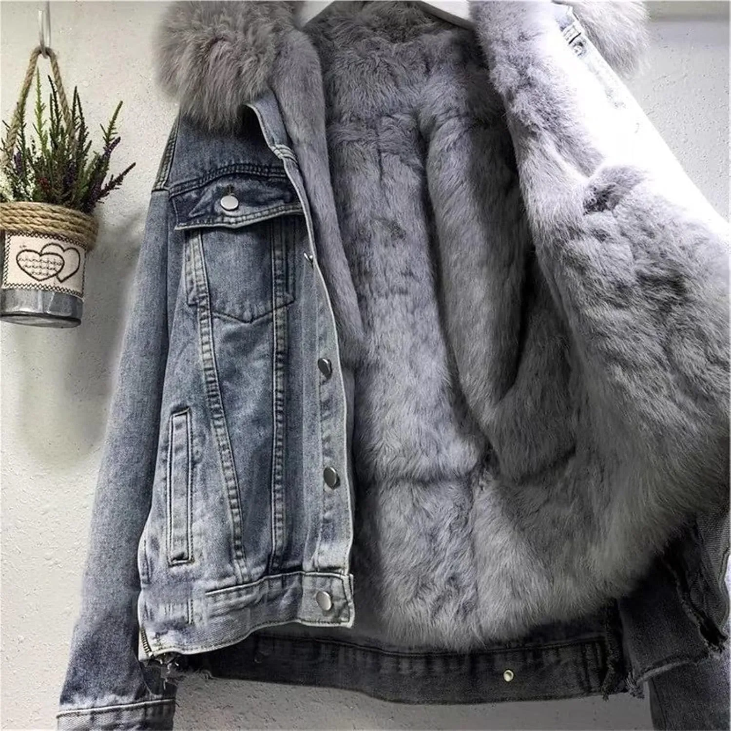 Kubbon Women Denim Jacket Shaggy Sherpa Fleece Lined Distressed Jackets Causal Thick Warm Jean Jacket Coat with Faux Fur Hood